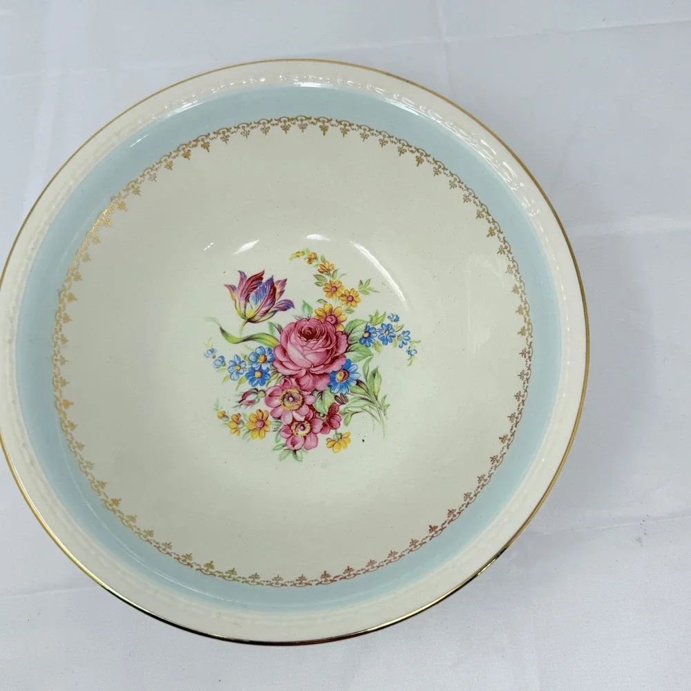 Homer Laughlin Eggshell Georgian Floral Serving Bowl Gold Trim 9 Inch